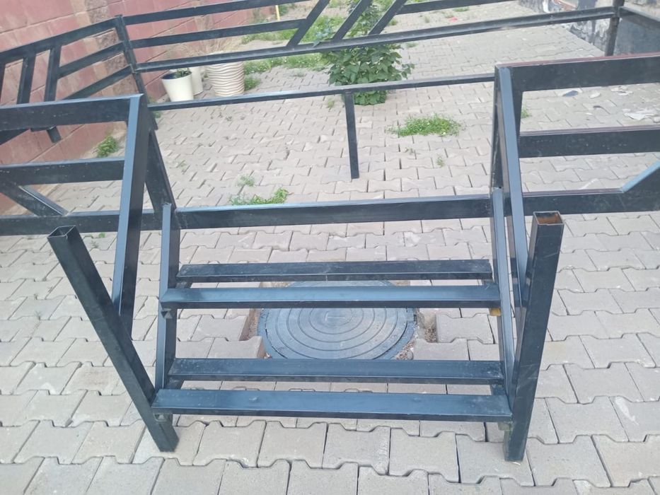 Продам тапчан. 3*4