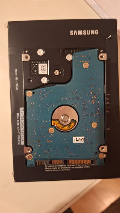 Vând HDD SATA 3 1TB  laptop