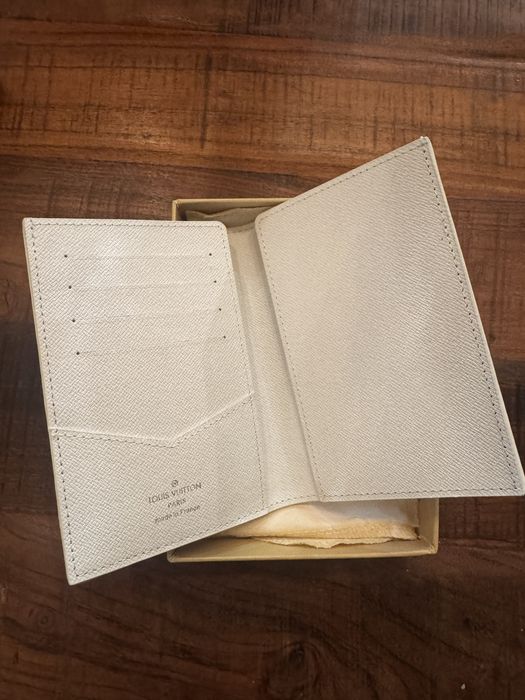 Portofel Louis Vuitton Editie Limitata