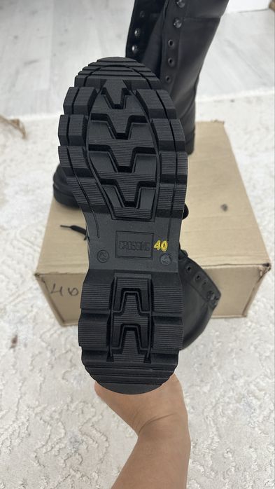 Берцы кожаные демисезон 39 размер