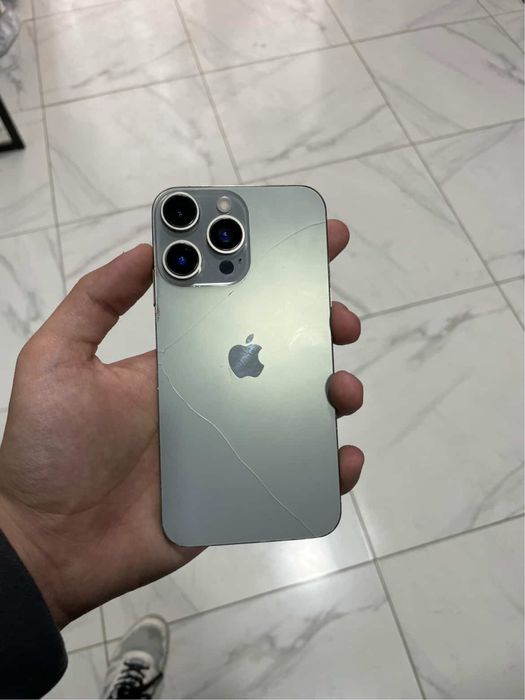 айфон хр сотилади