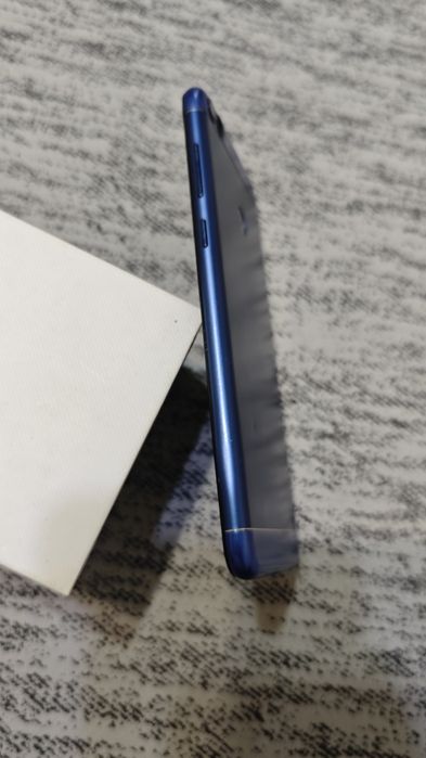 Huawei P Smart — в хорошем состоянии (2018)