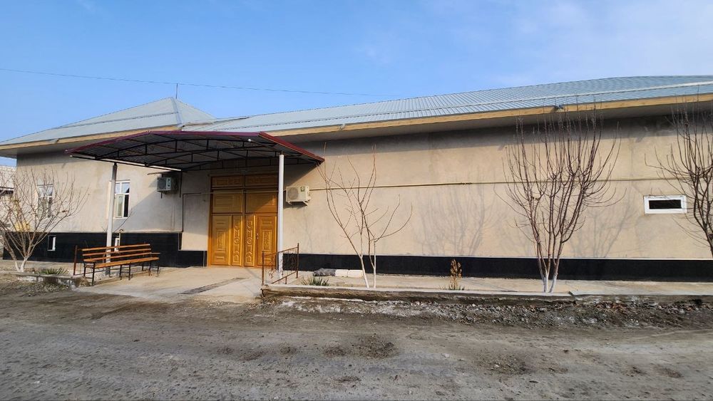 Ховли сотилади Эски шахар Мохинур туйхонани орка кучасидантуйхонани ор