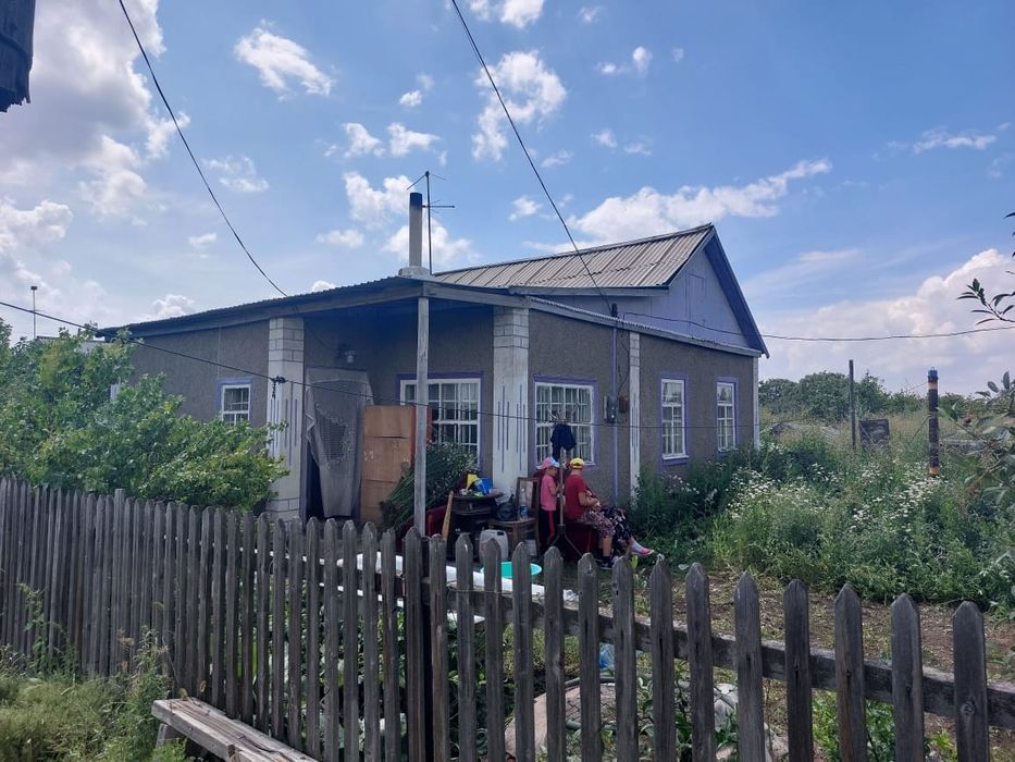 Продаю хороши дом. от города! Не долеко