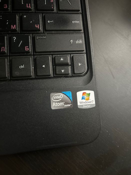 Мини лаптоп HP (Hewlett Packard)