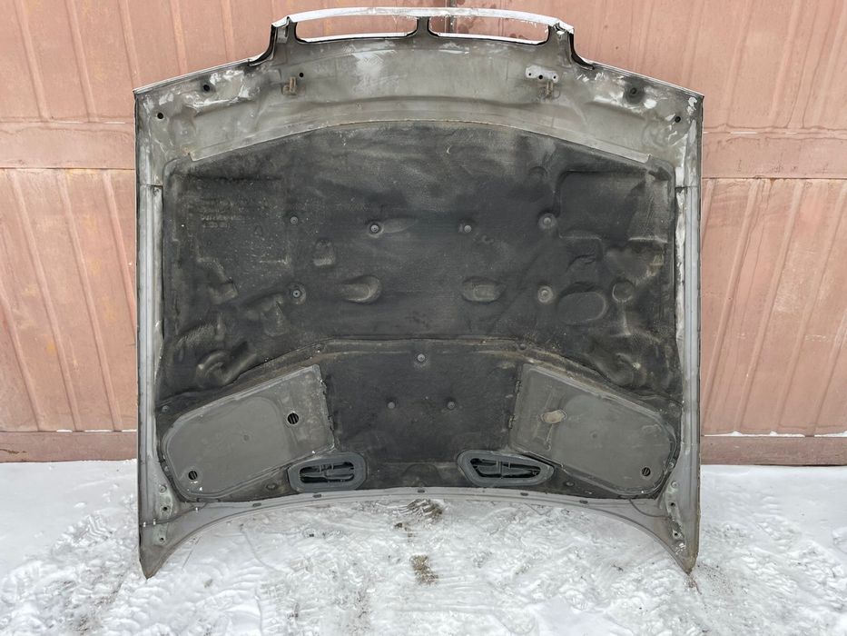 Продам капот б/у  Бмв Е 38 97 г