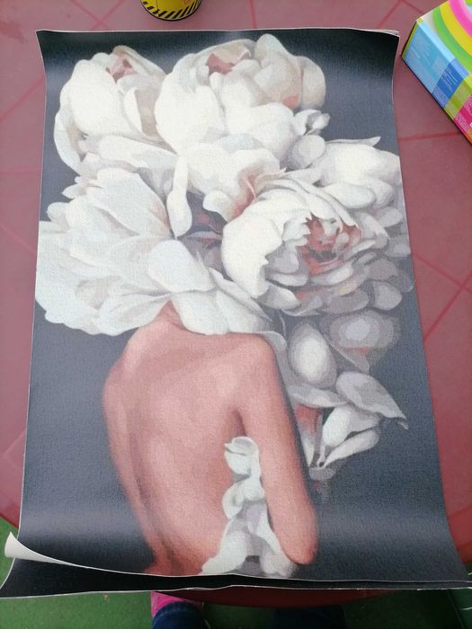 картини дамата с божурите