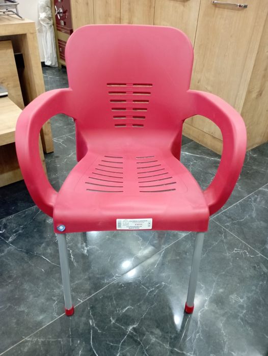 Vand scaune si mese terasa