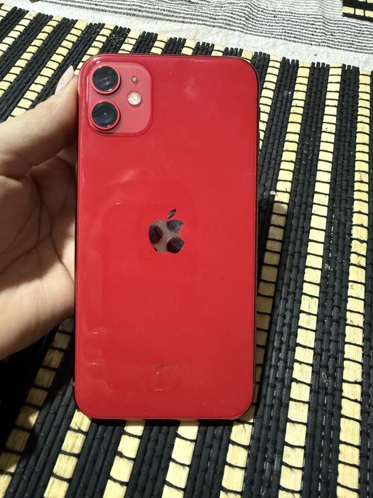 Iphone 11 Rosu utilizat