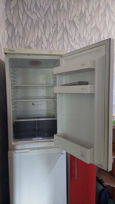 Продам холодильник Ардо б/у