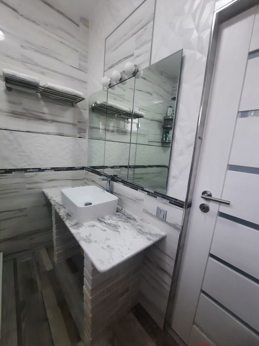 Direct proprietar - apartament 2 camere  cu gradina proprie, parcare privata si acces dublu in zona Dealuri