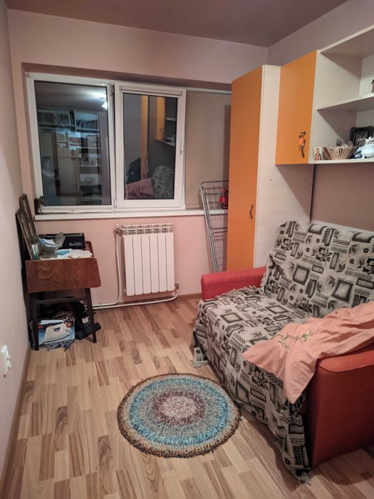 vand apartament 3 camere, semidecomandat, parter,Braila