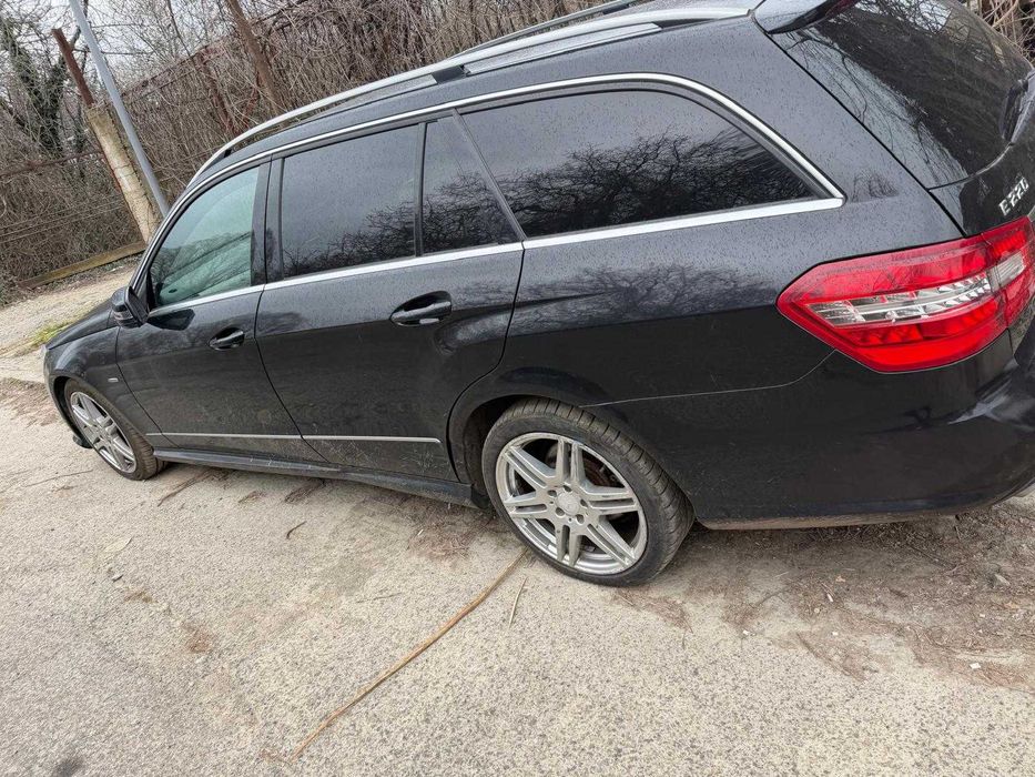 Mercedes E220 2011г.