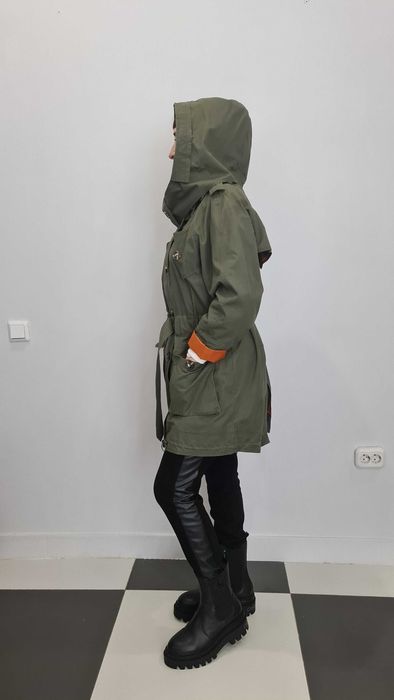 Плащ укороченный, стильный