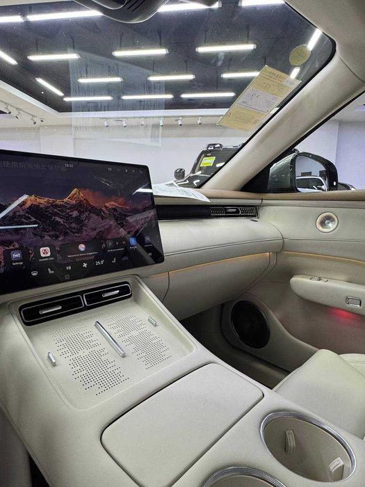 Voyah Free Plus — Premium gibrid | Rasmiy diler