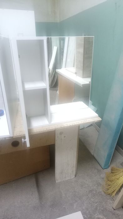 Шкаф на ванну новый
