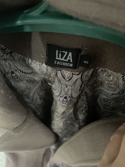 Продам пальто кофейного цвета