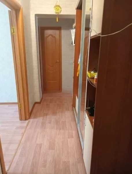 2 комнатная  квартира в 19 мкрн.