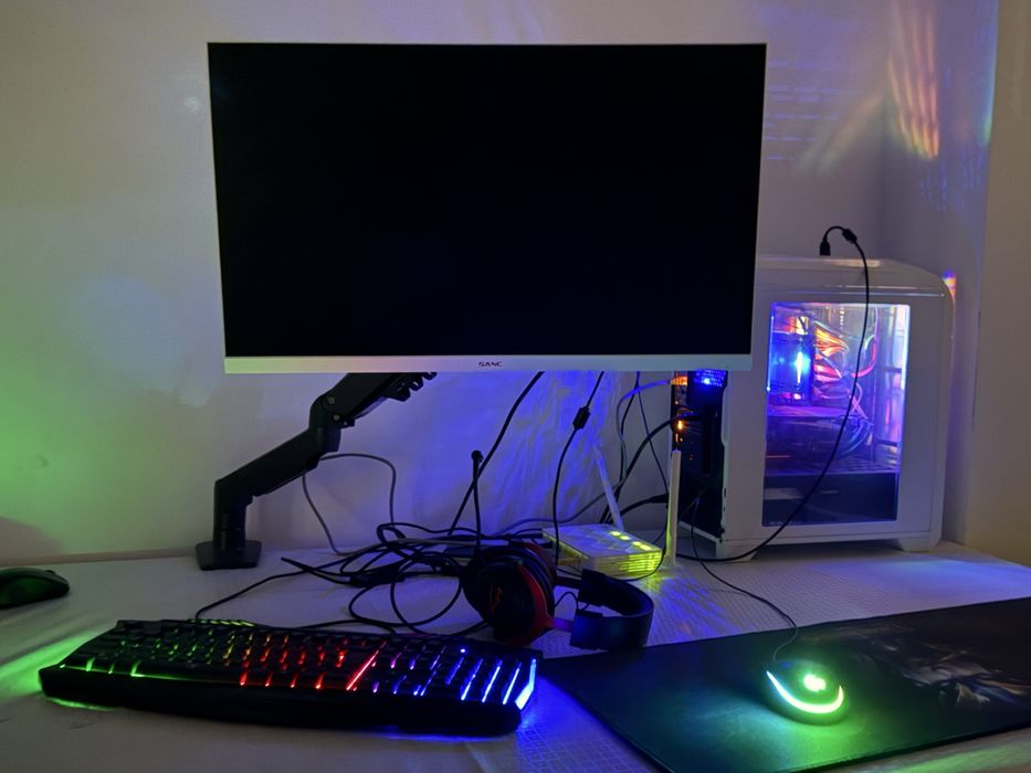 Продам мощный игровой компьютер срочно