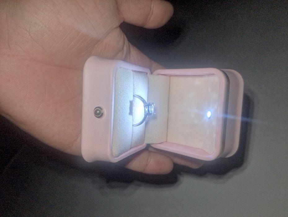 Uzuk kumush yangi