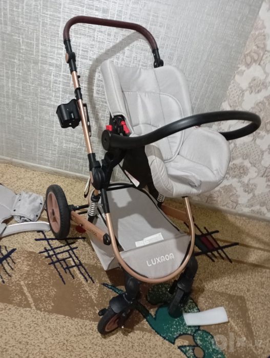 Продам коляску от бренда LUX MAMA