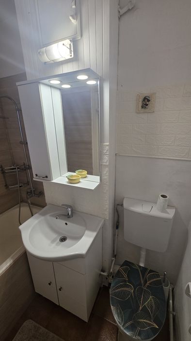 Hala Centrala-Apartament 2 camere decomandat