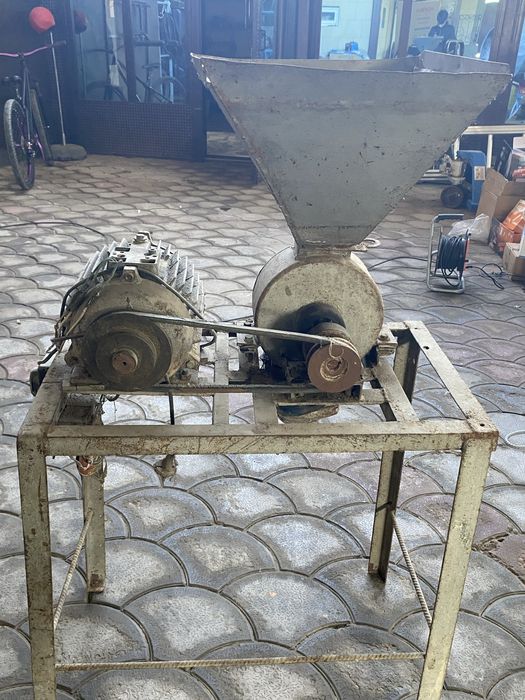 Продается зерно дробилка