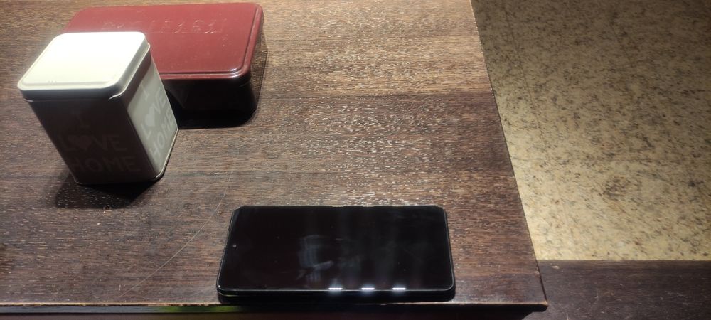 Poco x3 pro 8gb/256gb за части + Nokia 2.2 счупен дисплей