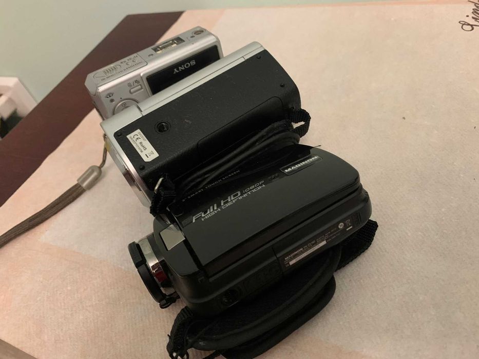 Camera video Easypix si Maginon