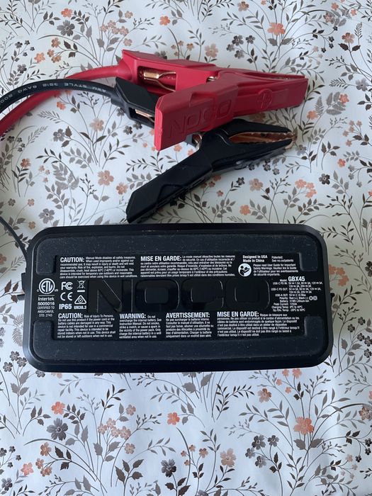 • Jump starter auto 1250a •