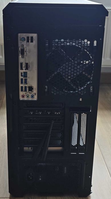 Sistem: AMD Ryzen 9 (12 Cores), RAM 32G, SSD 1 TB, GPU AMD 6800 XT 16G