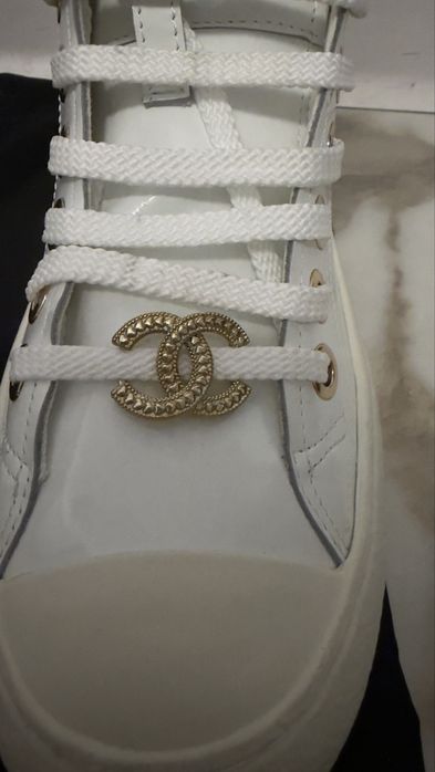 Adidasi/Tenesi chanel noi