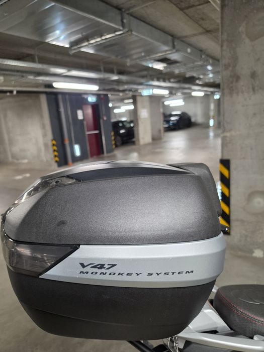 Topcase Givi V47