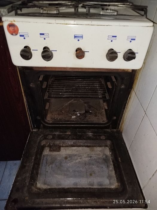 Продаётся 4 х комфорочная газовая плита!