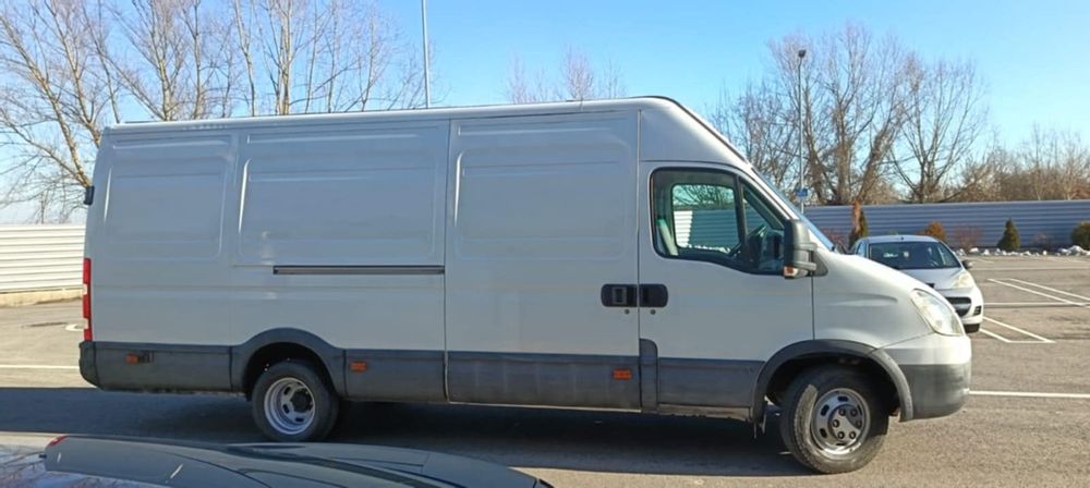 Iveco Daily dublu pe spate aer conditionat (clima) an 2009
