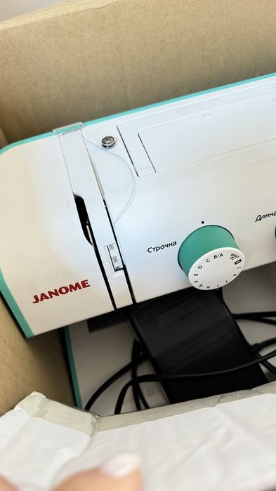 Швейная машина Janome