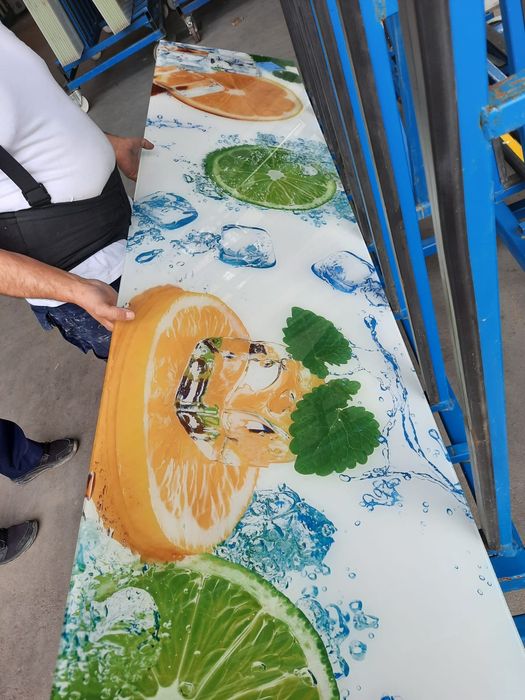 Placări baucatari cu sticlă