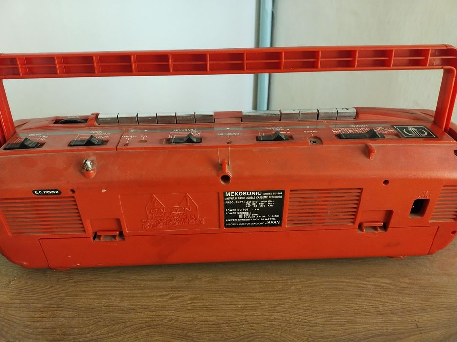 Продам двухкасетный магнитофон