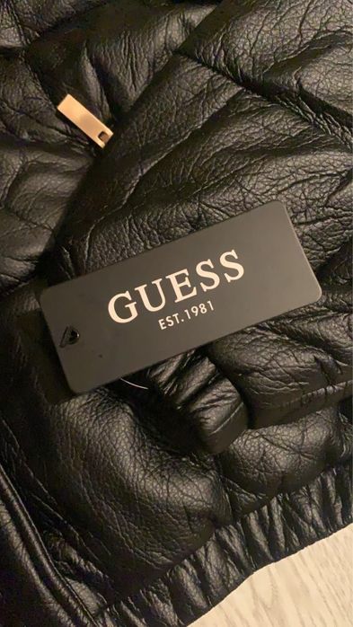 Куртка guess новая