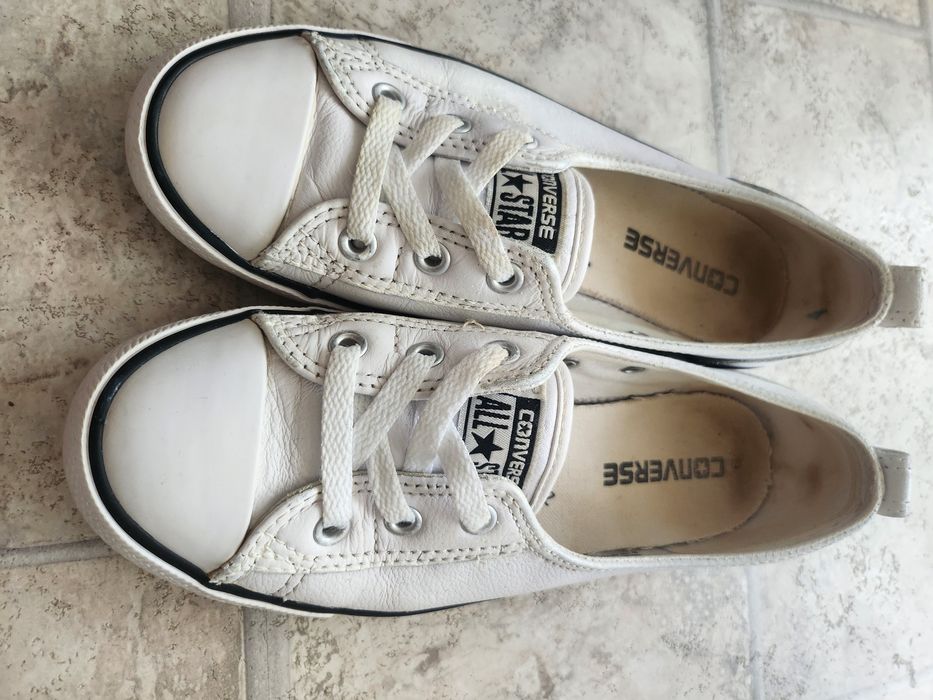 Vand Converse piale