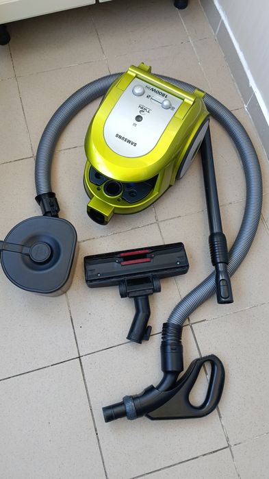 Пылесос Samsung 1800w