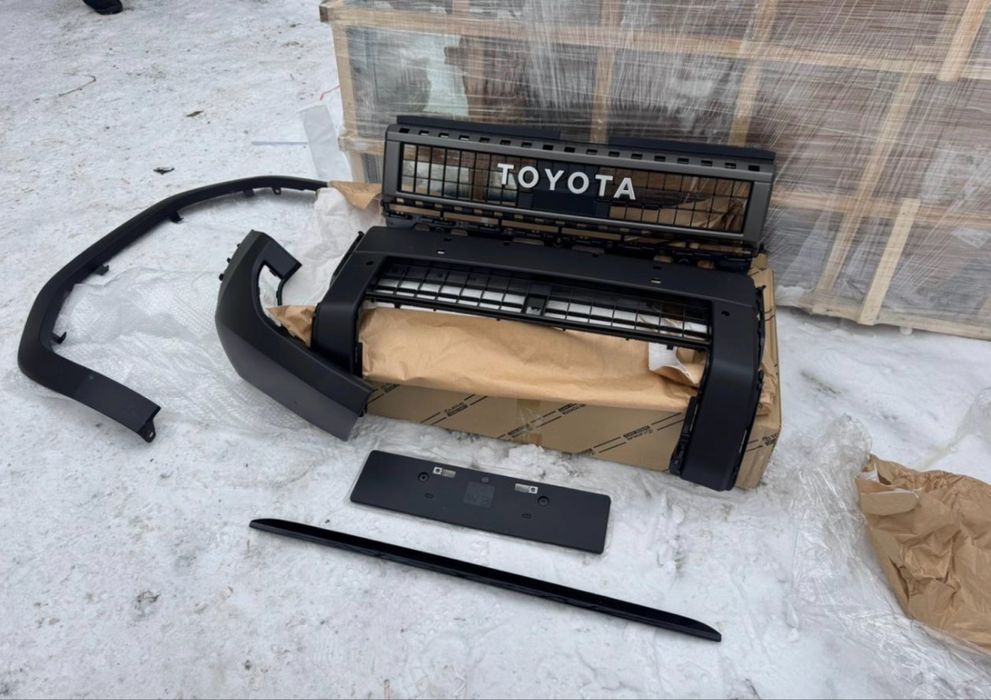 Фары запчасти на Land Cruiser Prado 250 оригинал