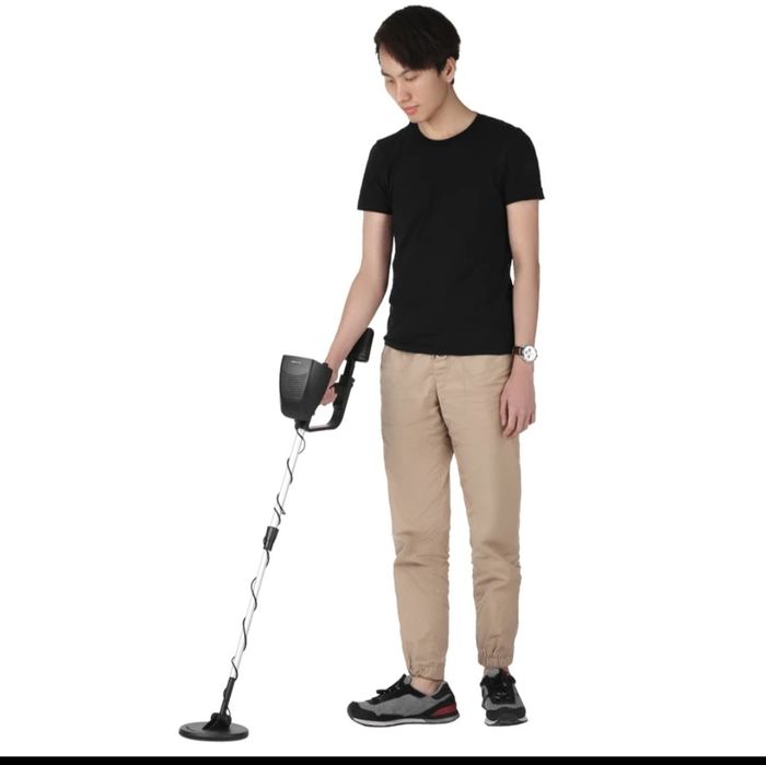 Продам металлоискатель.