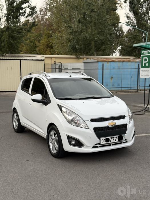 Spark 2022 4-pozitsiya Elegant plus Avtomat karobka srochna sotiladi