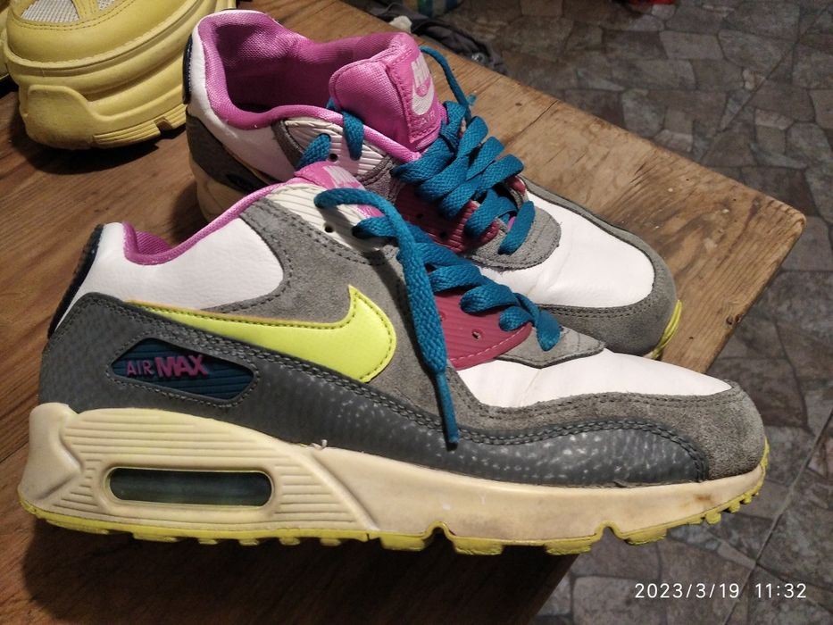 Дамски маратонки Nike