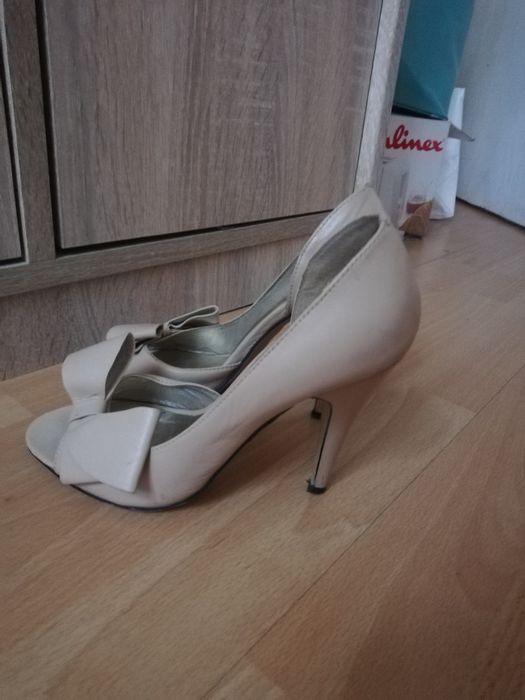 Елегантни обувки 35ти номер