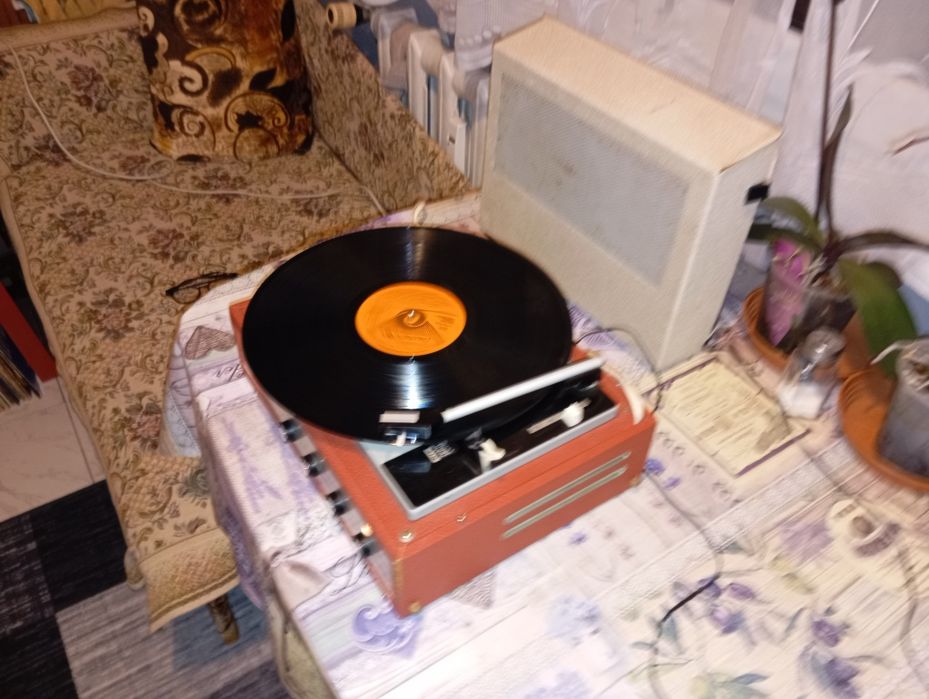 Ретро лампов грамофон Dual P410V от 1966г.