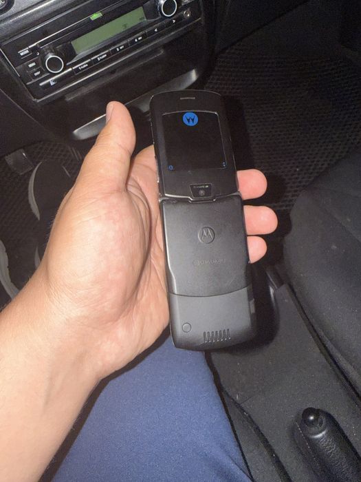 Motorola v3 kop ishlatilmagan