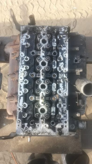 Vand Chiuloasă Iveco Motor 2.8 TDI Model  CU  INJECTOARE  ELECTRICE