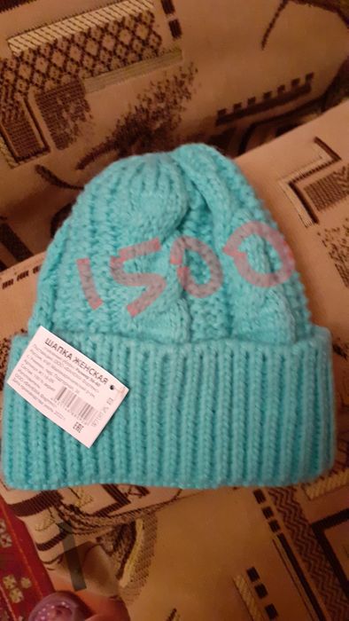 Продам шапку женскую